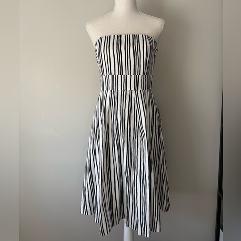 Club Monaco Aviva Strapless Black White Stripe Midi Dress NWT